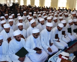 Bitlis’in Oxin Medresesi’nde 17’si hafız 106 talebe icazet aldı